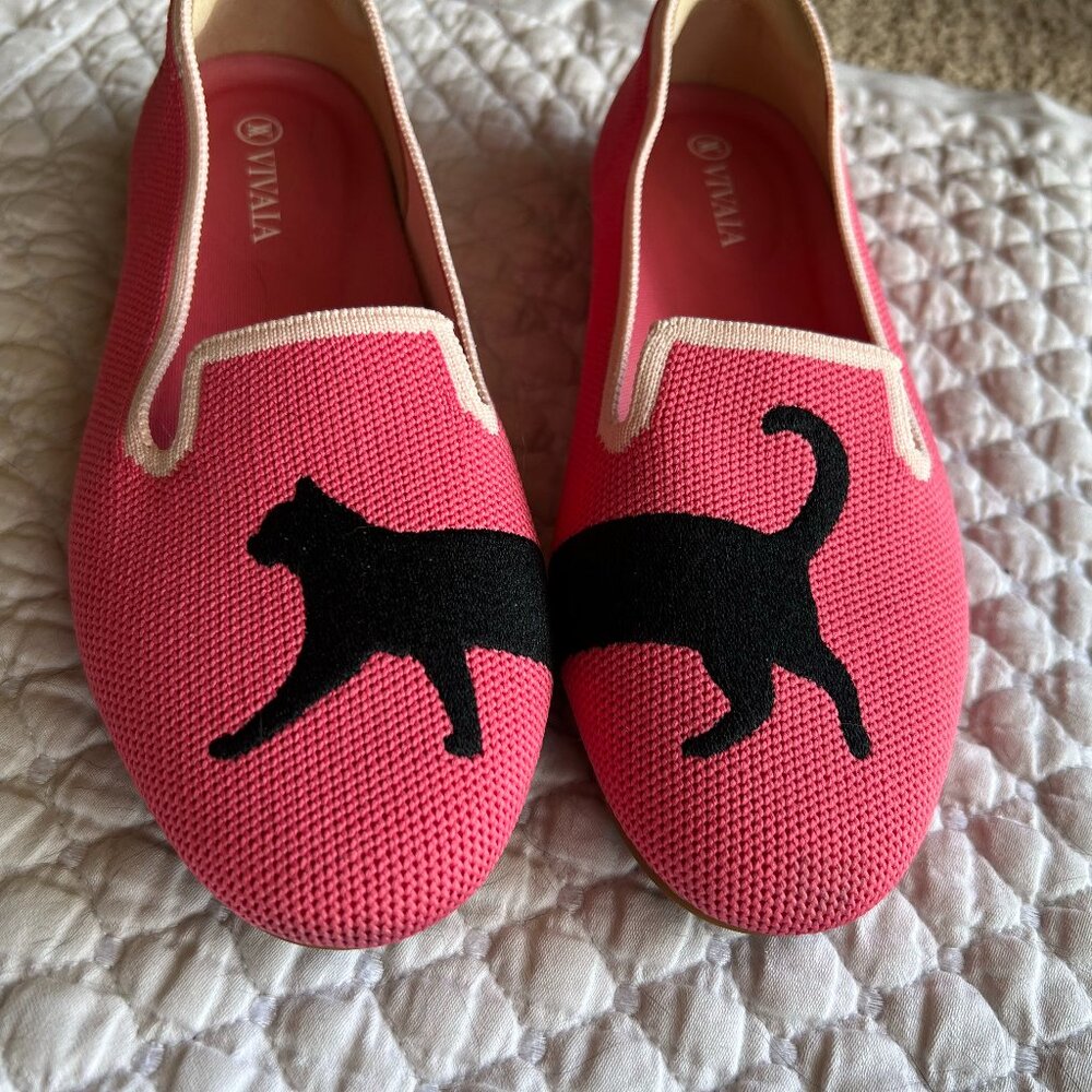 Vivaia Pink Cat Round-Toe Embroidered Loafers (Audrey)